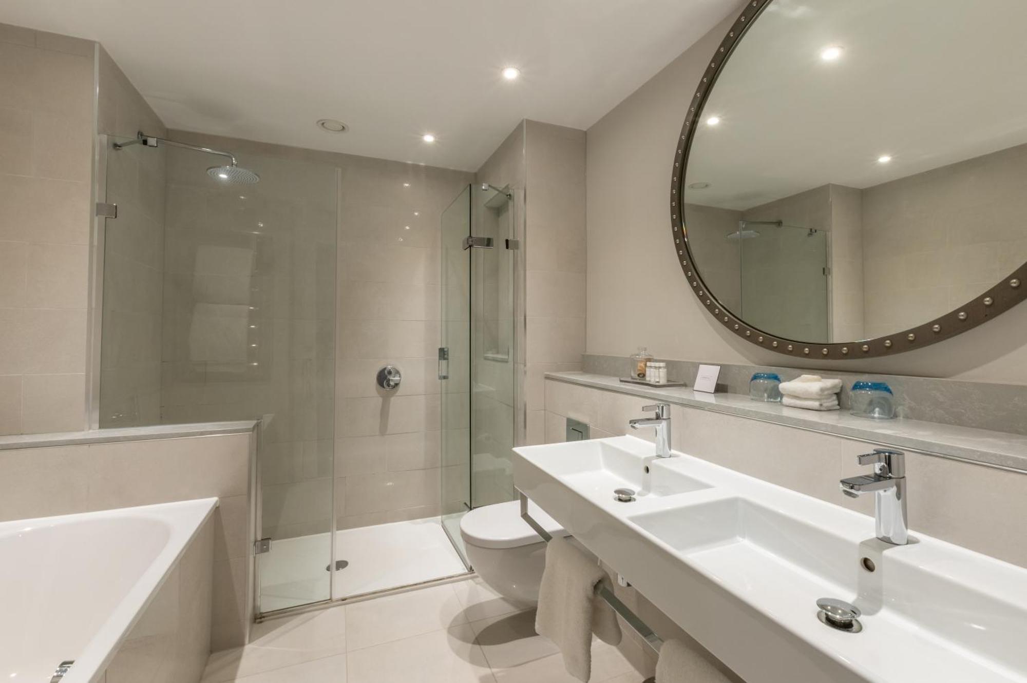 Harbour Hotel & Spa Bristol Room photo